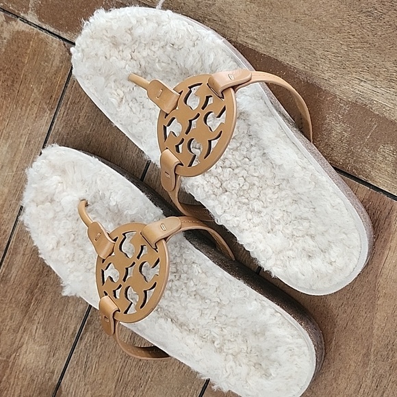 TORY BURCH Miller Cloud Shearling Sandal in Caramel Corn Sz 10 - Picture 3 of 5